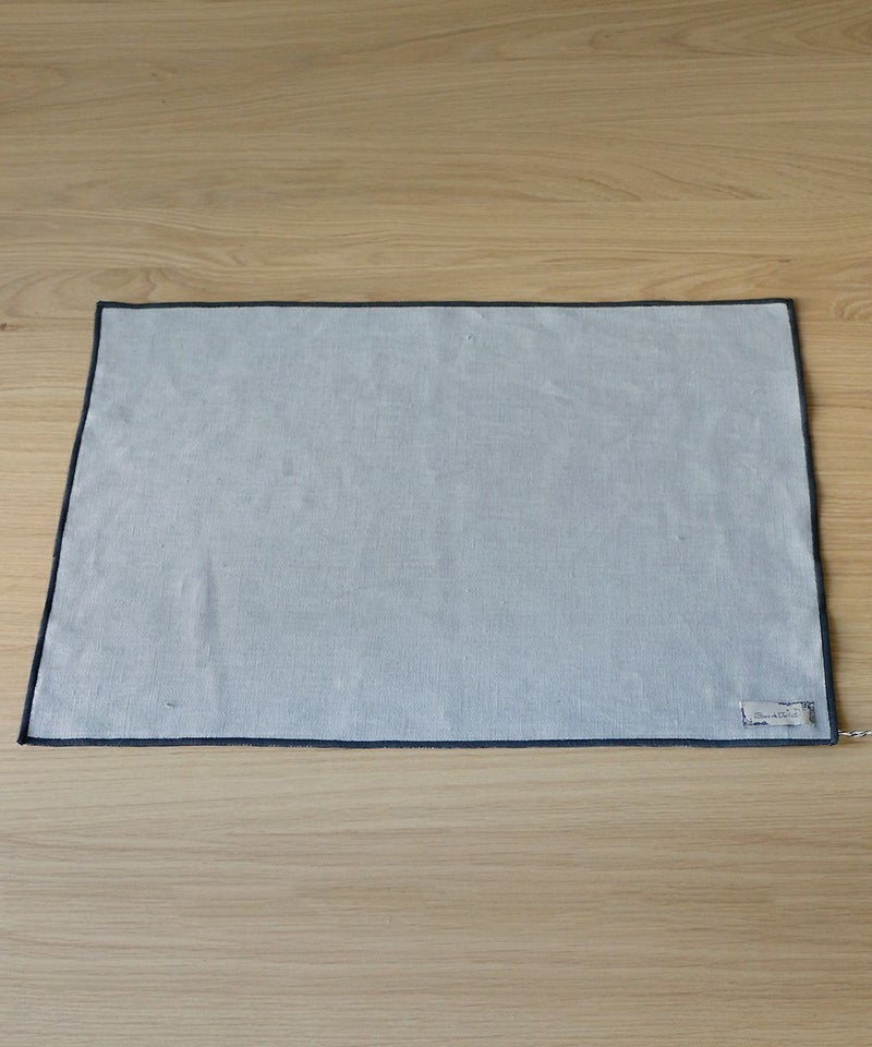 Blanc de Juillet ランチョンマット